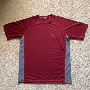 Large Arc’teryx Active Top (Maroon)